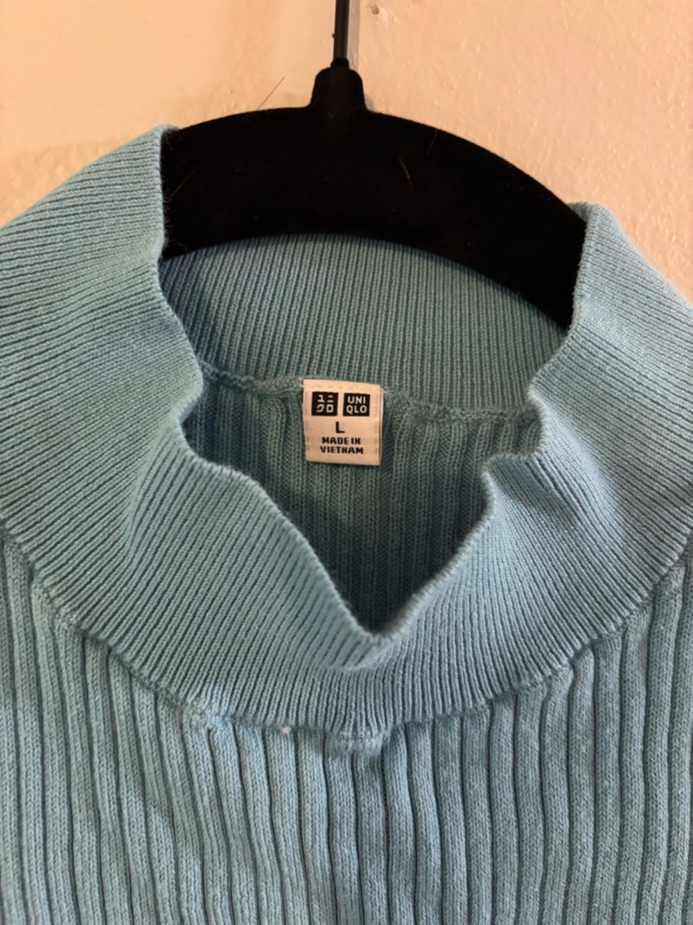 Mock Neck Sleeveless Cropped Sweater - Picture 4 of 4